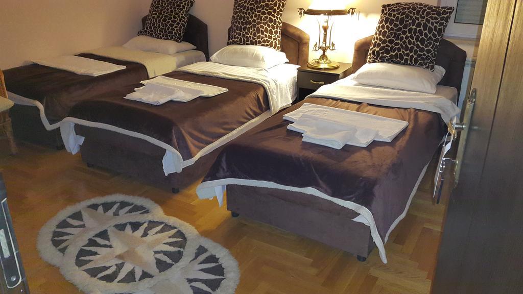 Akva Gold Aparthotel Arandjelovac Rum bild