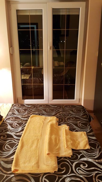 Akva Gold Aparthotel Arandjelovac Rum bild